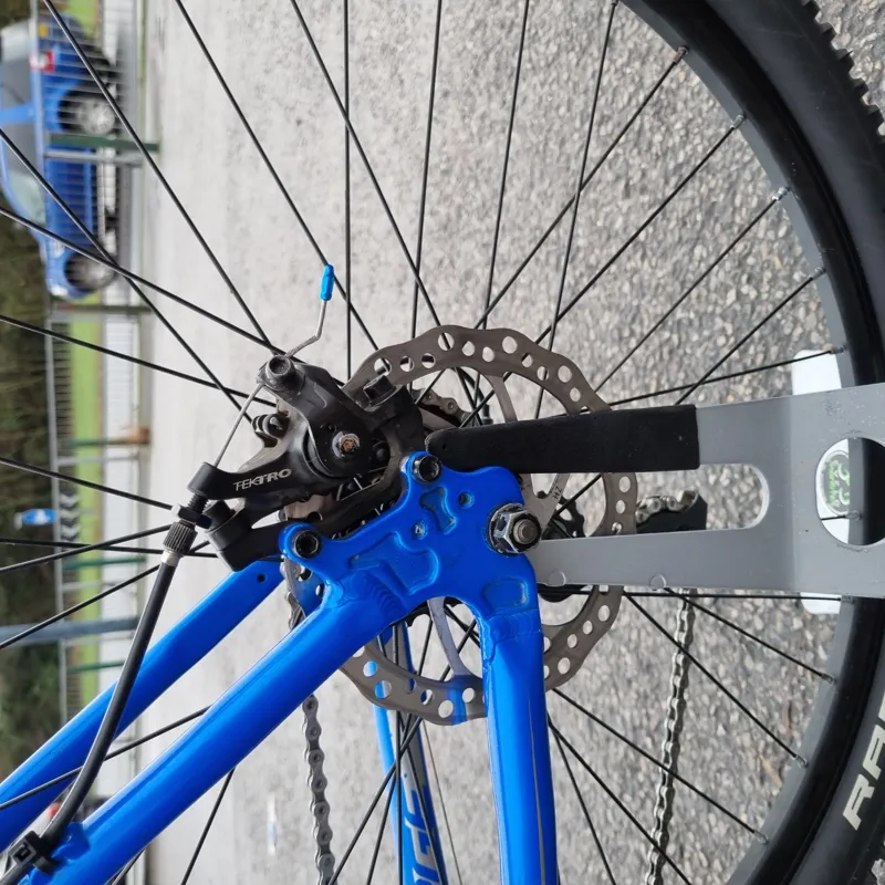 Raleigh surge mountain bike deals