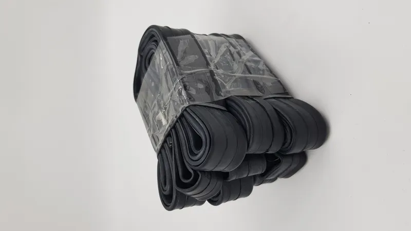 Nutrak Road Inner Tube 700 x 19/25c Presta Valve in Black x 3 bundle Product Not Boxed -2