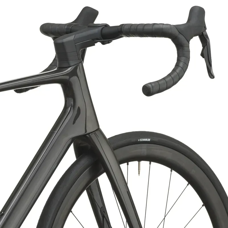 Scott Addict 20 Road Bike in Carbon Black-6