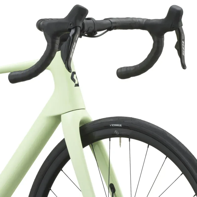 Scott Addict 40 Road Bike in Cream Green-4