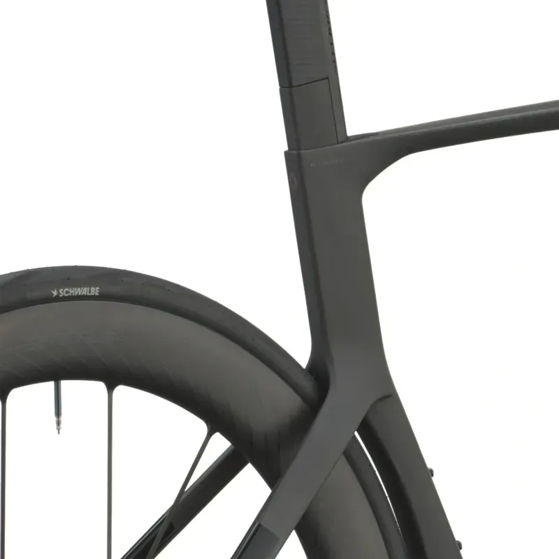 Scott Foil RC Ultimate Road Bike in Piano Black/Carbon Black-8