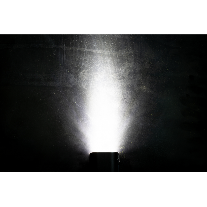 Moon E-Power Front Light with 2000 Lumens in Black-4