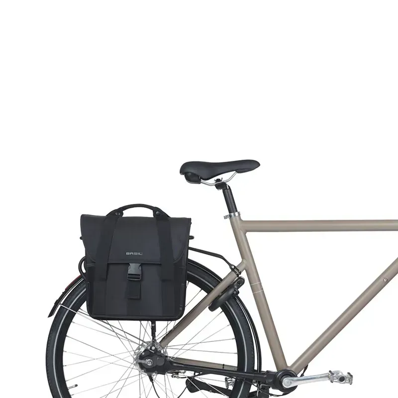 Basil Go Simple 16l Pannier in Black-4