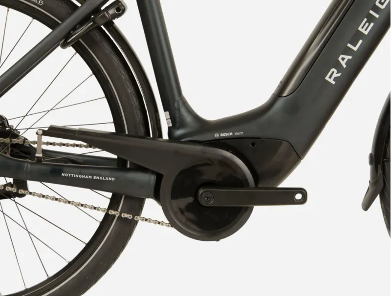 Raleigh Motus Grand Tour Low Step Hub Gear in Black -6