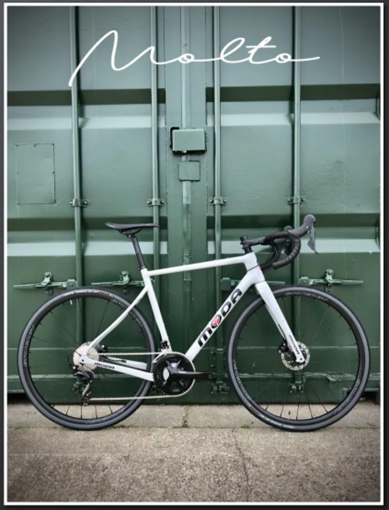 MODA MOLTO GRAVEL BIKE IN NARDO GREY WITH GRX AND GX SPINERGY WHEELS -2