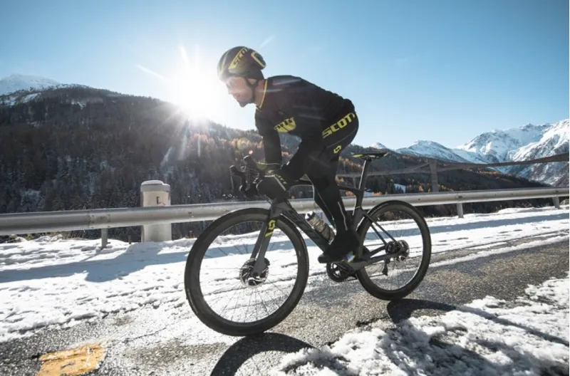 Road bikes - Performance - Endurance - Gravel