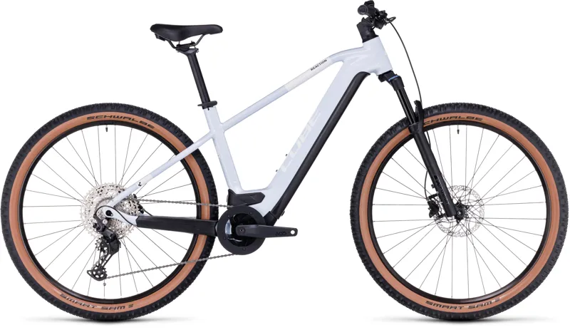Cube Reaction Pro 500 Hybrid Bike in Flash White