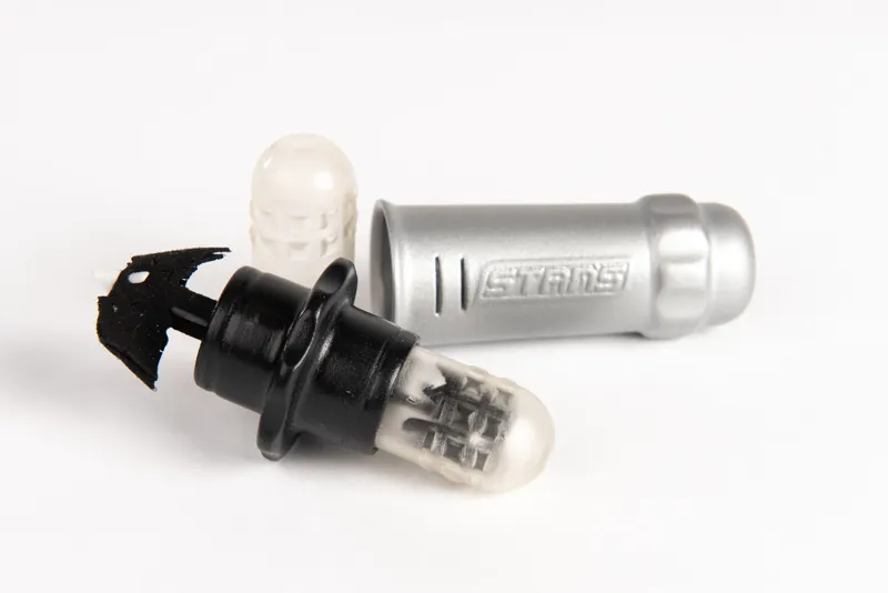 Stan's NoTubes DART - Tubeless Tyre Repair tool 10