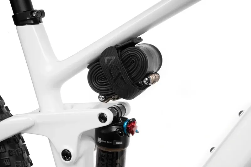 Acid Frame Mount Strap in Black-1