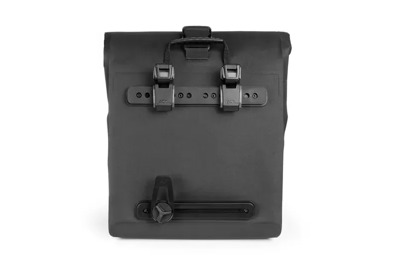 Acid Pack Pro 10 Smlink 2.0 Pannier Bag in Black-2