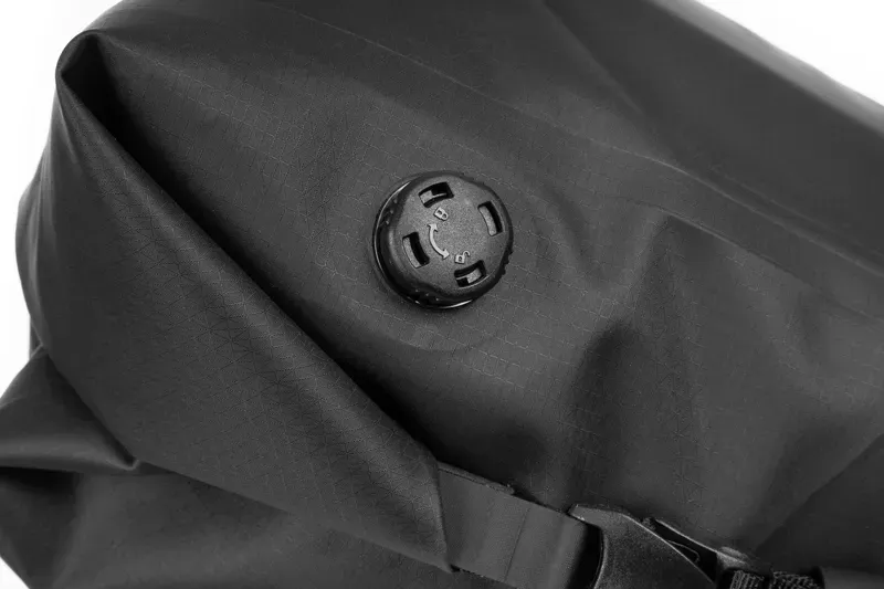 Acid Saddle Bag Pack Pure 10 in Black-2