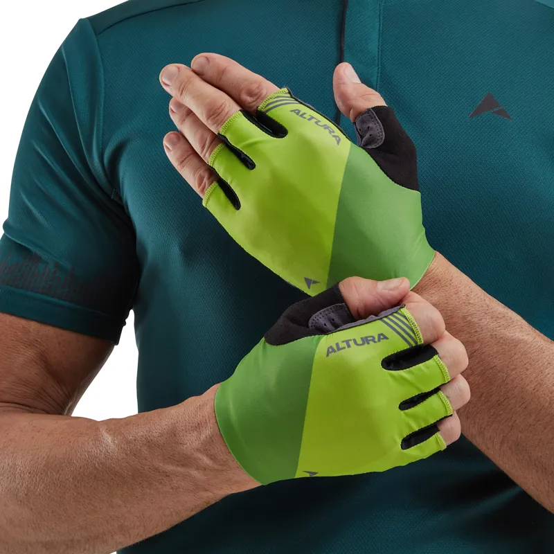 Altura mitts store