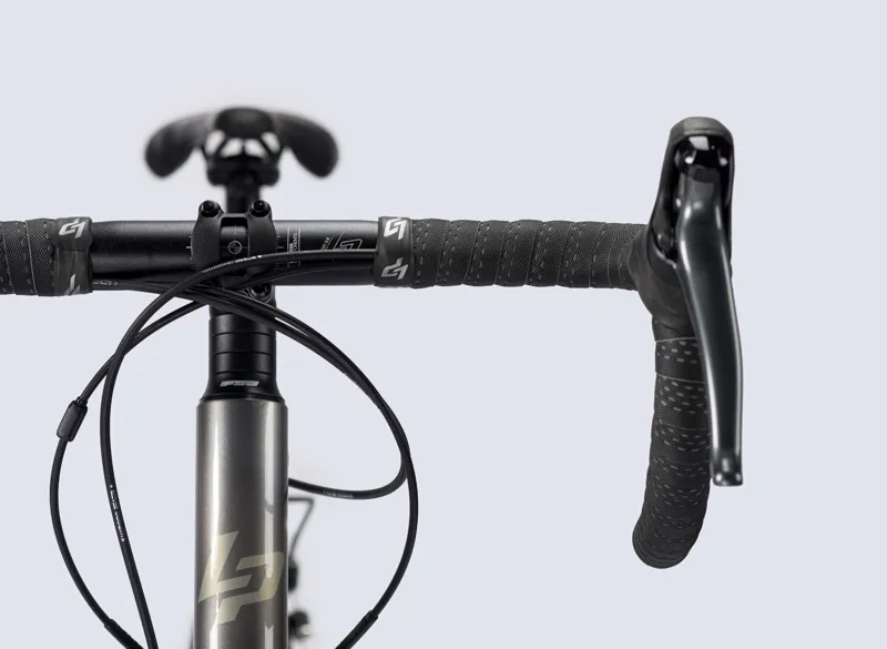 2021 Lapierre Sensium 1.0 Road Bike in Silver-4