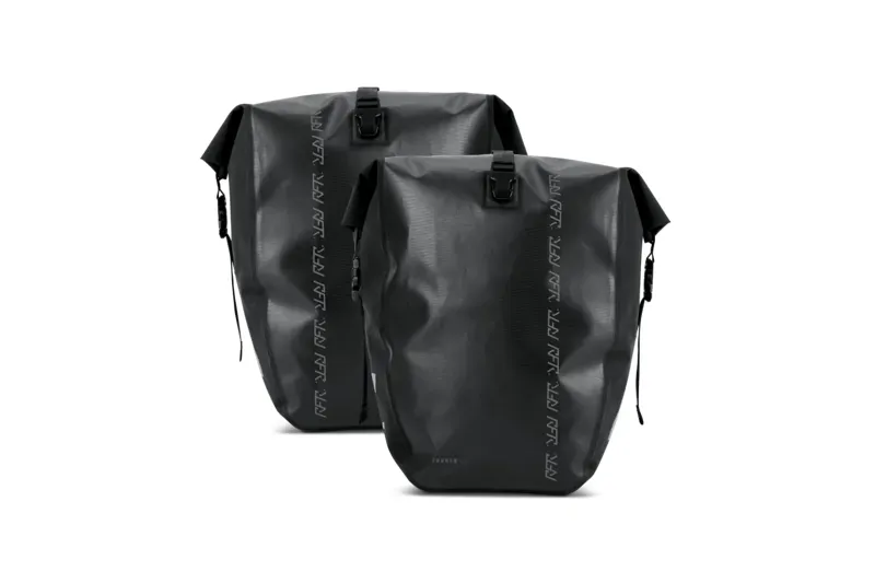 RFR Tourer 10/2 Rear Carrier Bag in Black