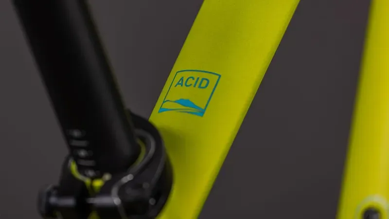 Cube Acid 260 Kids Bike in Lizard/Blue-3