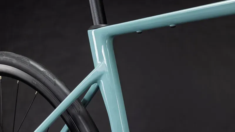 Cube Attain C:62 Race Road Bike In Skylight Blue/Cyan-5