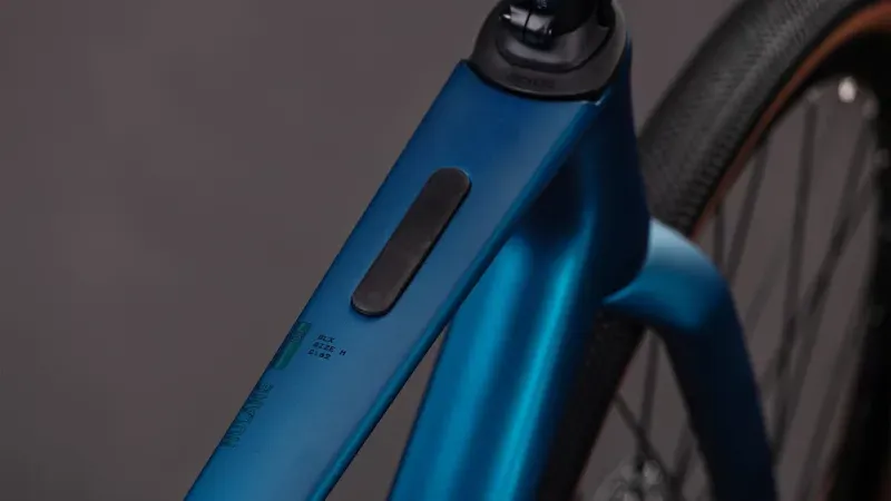 Cube Nulane C:62 SLX Gravel Bike in Electric Blue-2