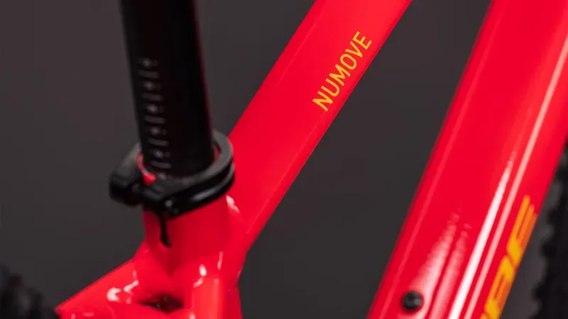 Cube Numove 240 Disc Kids Bike in Red Rose/Peach-2