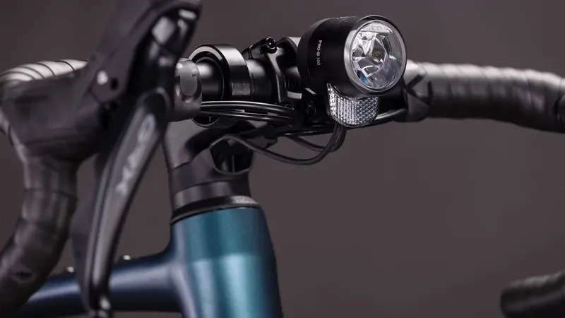 Cube Nuroad Race FE Gravel Bike in Royal GreenBlack-4