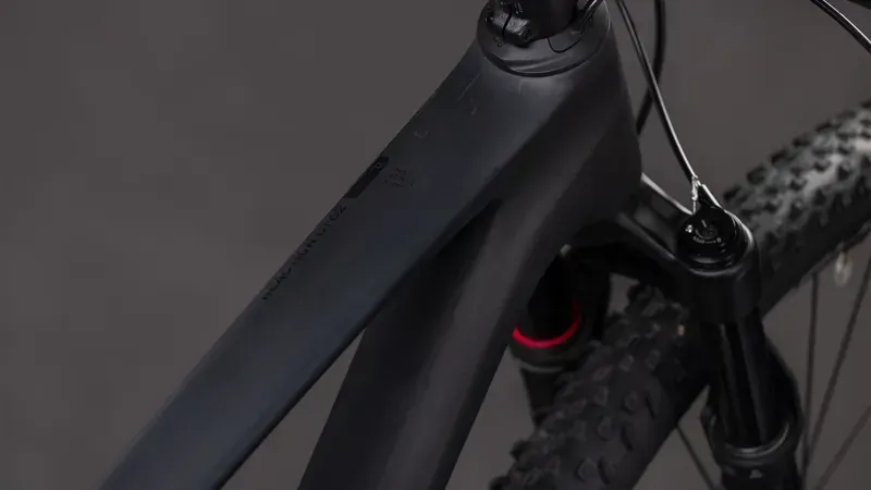 Cube Reaction C:62 Pro Mountain Bike in Blackline-2