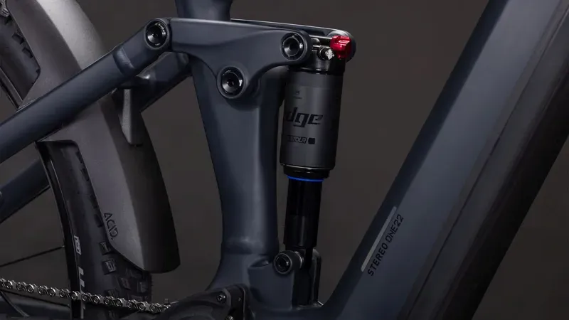 Cube Stereo Hybrid One22 Pro 600 E-MTB in Night/Chrome-4