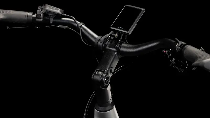 Cube Supreme Hybrid SLX 625 City E-Bike in Grey/Lunar-3