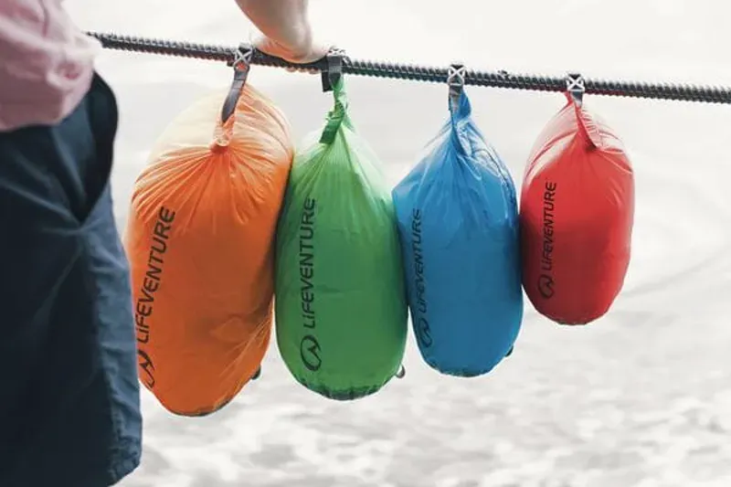 Lifeventure Bags LV Ultralight Dry Bag Orange 15 litres -3