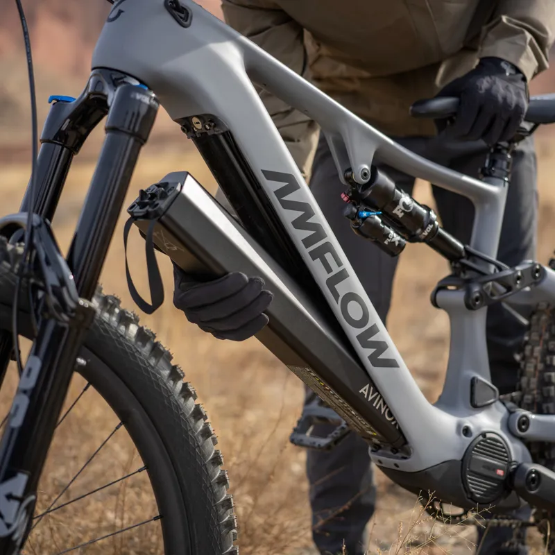 Amflow PR Carbon 2027 Avinox Electric Mountain Bike-6