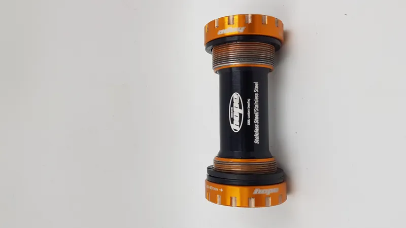 Hope Stainless Steel 68/73mm Bottom Bracket in Orange Used -3