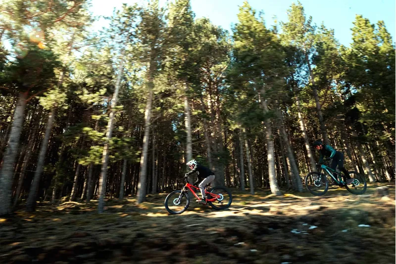 Megamo Reason CRB 03 AXS Full Carbon Electric Mountain Bike 29er-2