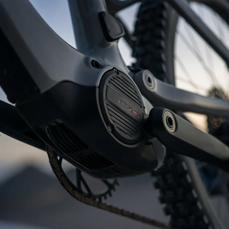 Amflow PX Carbon 2027 Avinox M2S 700Wh Electric Mountain Bike-2