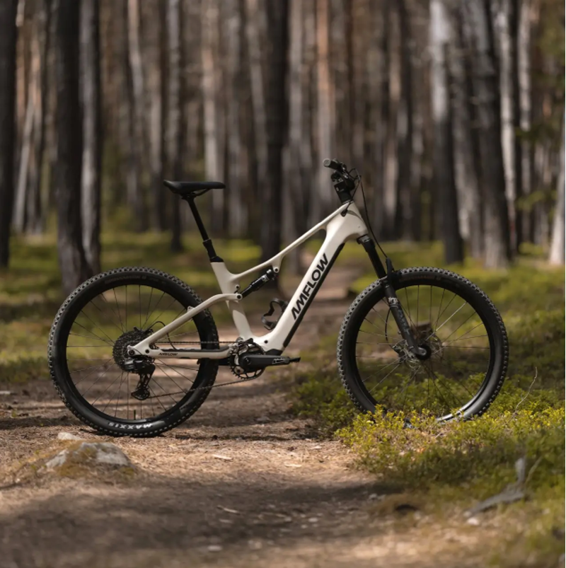 Amflow TL Carbon 2027 All-Terrain touring and commuting e-bike-9