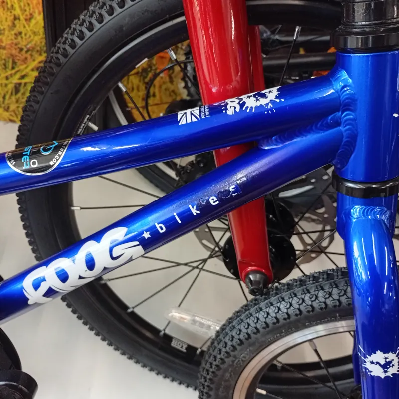 Frog 38 Kids First Pedal Bike in Electric Blue Ex Display-3