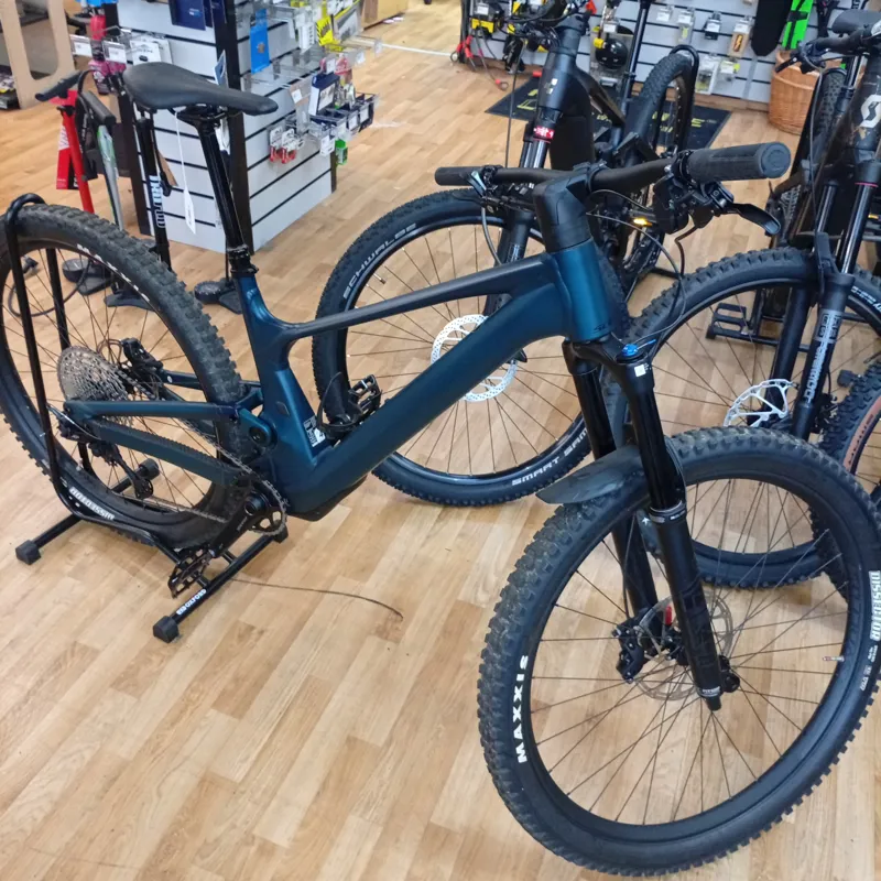 Used Bike Scott Genius 930 Large in Blue 
