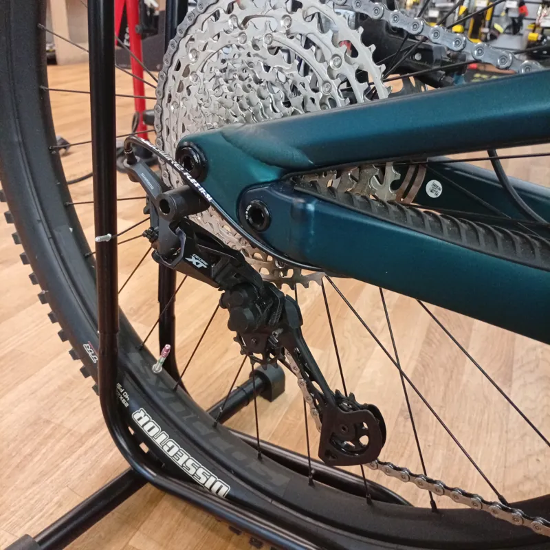 Used Bike Scott Genius 930 Large in Blue -6