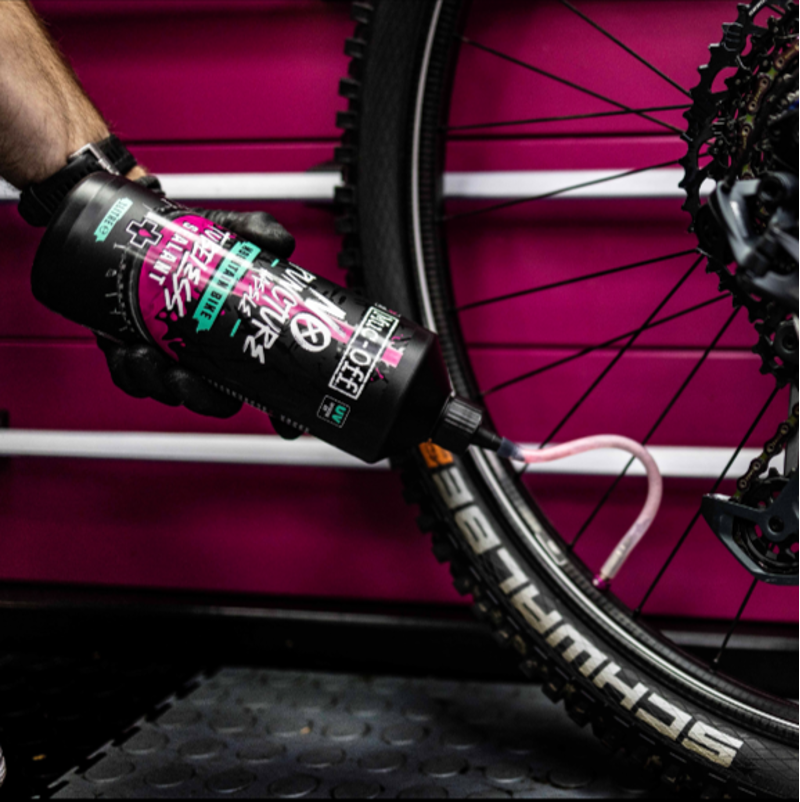 Muc-Off MTB No Puncture Hassle Tubeless Sealant 1 Litre-3