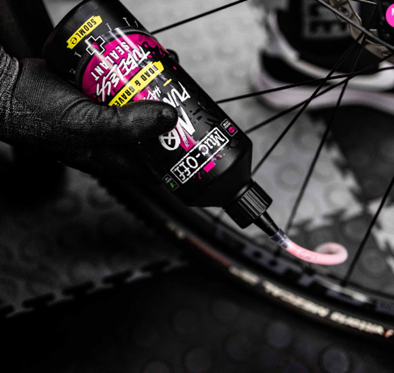 Muc Off Road and Gravel Sealant 1 Liter-1