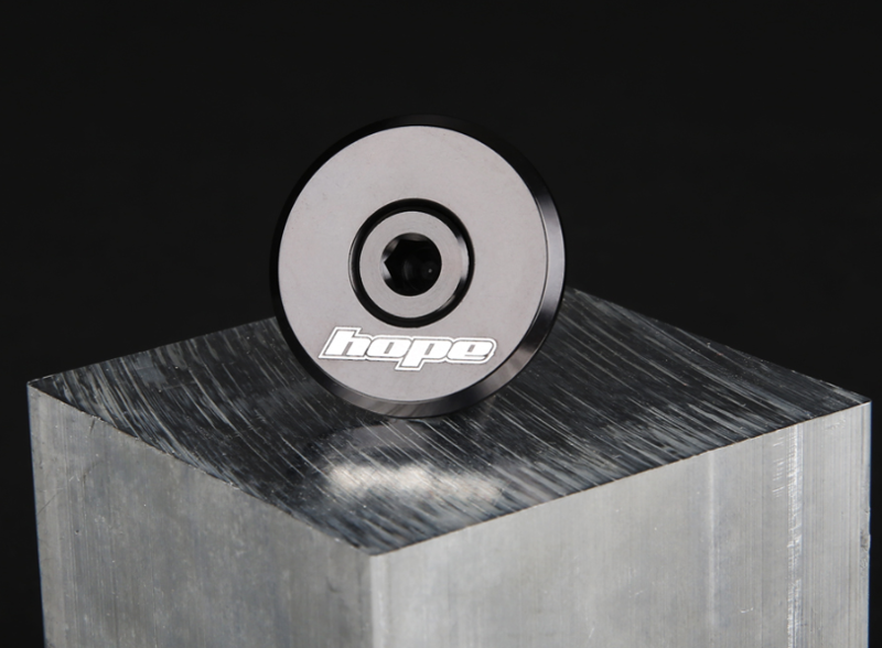 Hope Top Cap in Silver -3