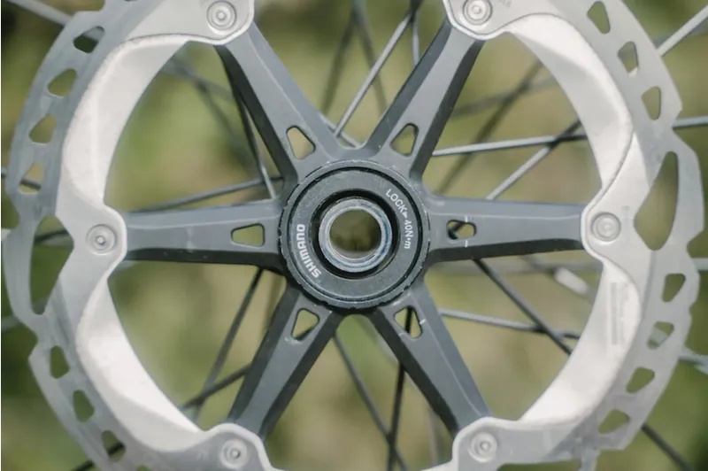 Shimano Rotor Pair RTMT800 External C/Lock 180mm Silver centre lock Pair-1