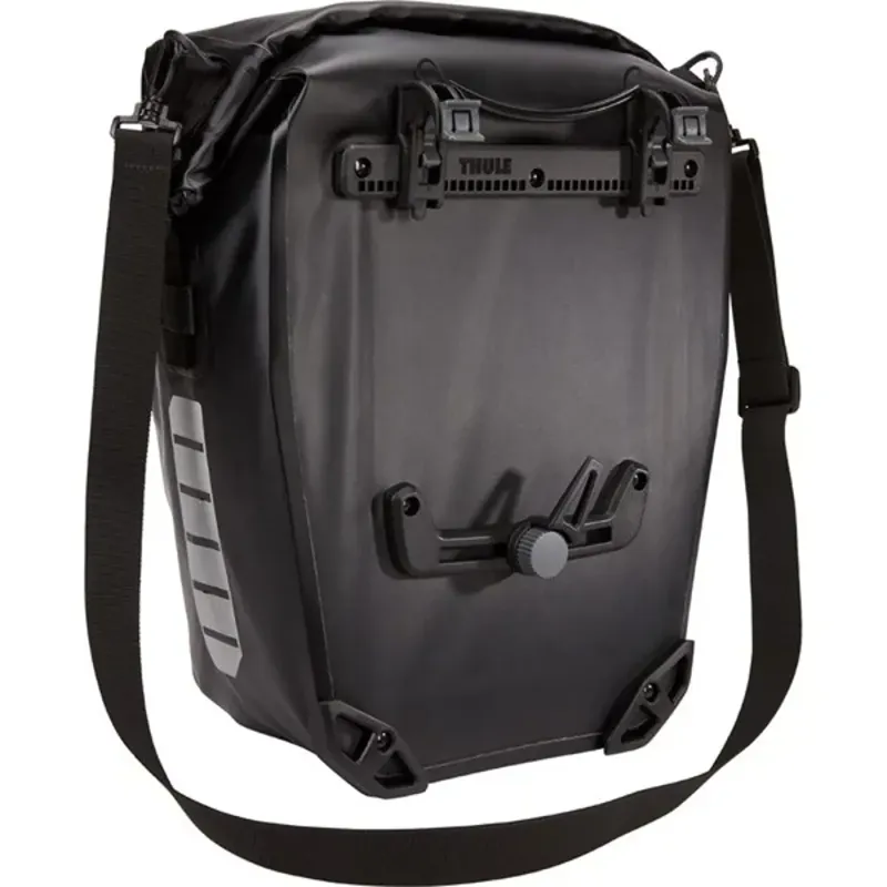 Thule Shield Pannier 13L in Black-3