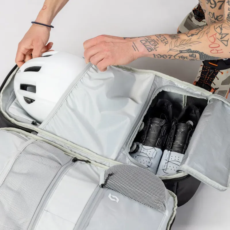 Scott Gear 40 Backpack in Douglas Green/Black-6