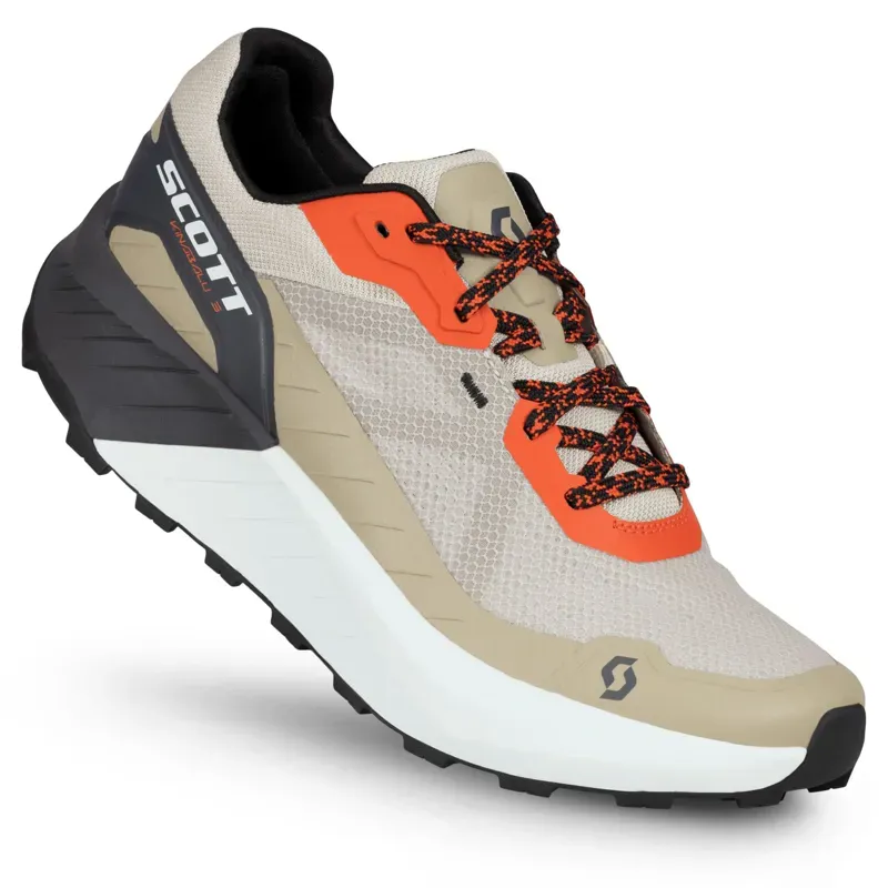 Scott Kinabalu 3 Running Shoe in Toast Beige/Glow Red