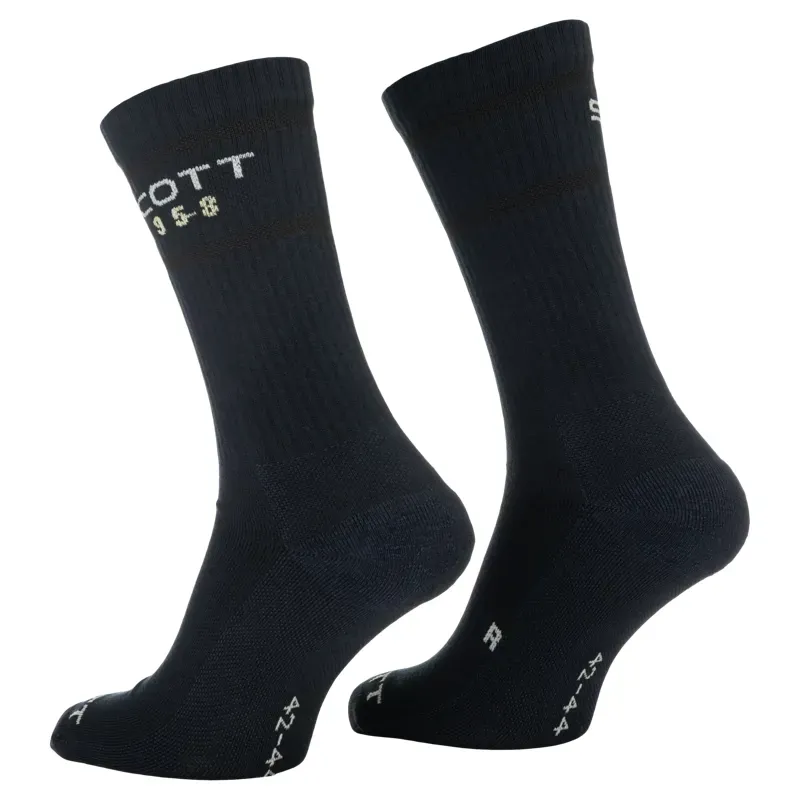 Scott Retro Casual Crew Sock Pack in Dark Blue-1