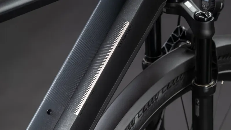 Cube Kathmandu Hybrid SLX 800 eHybrid Bike in Silverdust/Chrome-5