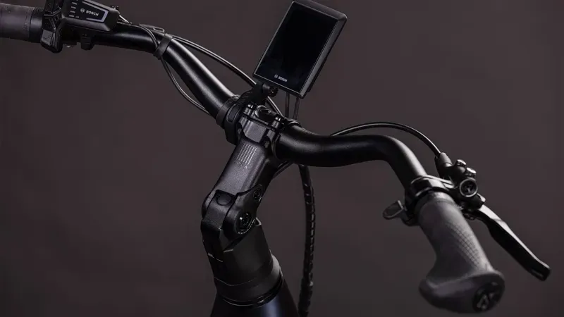 Cube Supreme Hybrid Deluxe SLT 600 eHybrid Bike in Metal Blue/Reflex-3