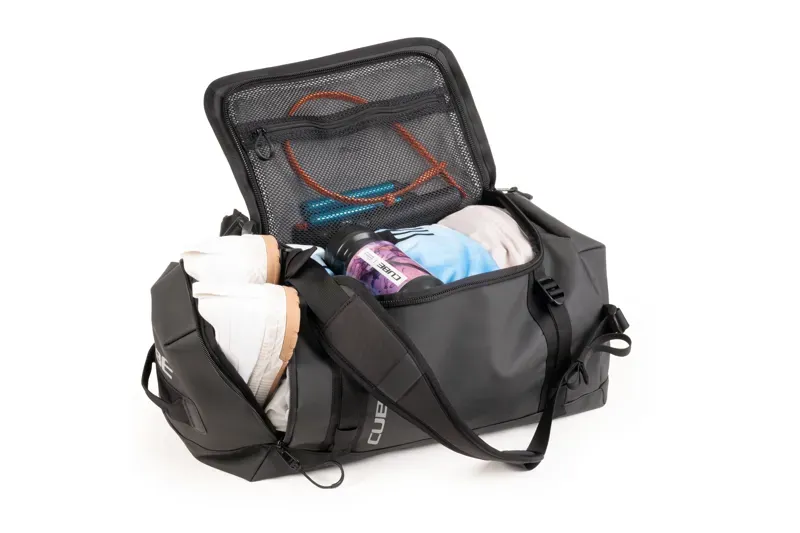 Cube 40-litre Duffle Bag in Black-3