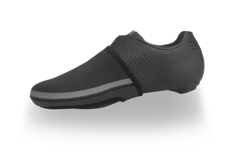 Cube Toe Warmer In Black-1