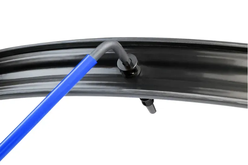 Acid Tubeless Valve in Black-3