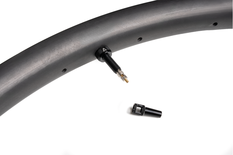 Acid Tubeless Valve in Black-4