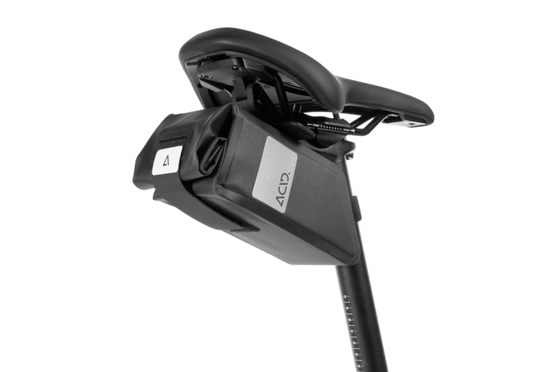 Acid Pro 0.8 Click Saddle Bag in Black-1